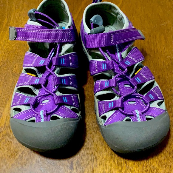 Keen Purple Sandals Big Kid 4/ 36Eu GUC - Picture 1 of 3